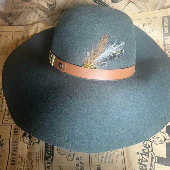 Goorin Bros wide brim feathered hat Vintage Goorin Bros Fedora Hat Large Dark Gray Feather Art  main image 2